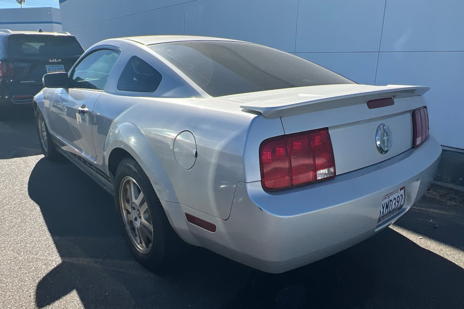 2007 Ford Mustang Deluxe