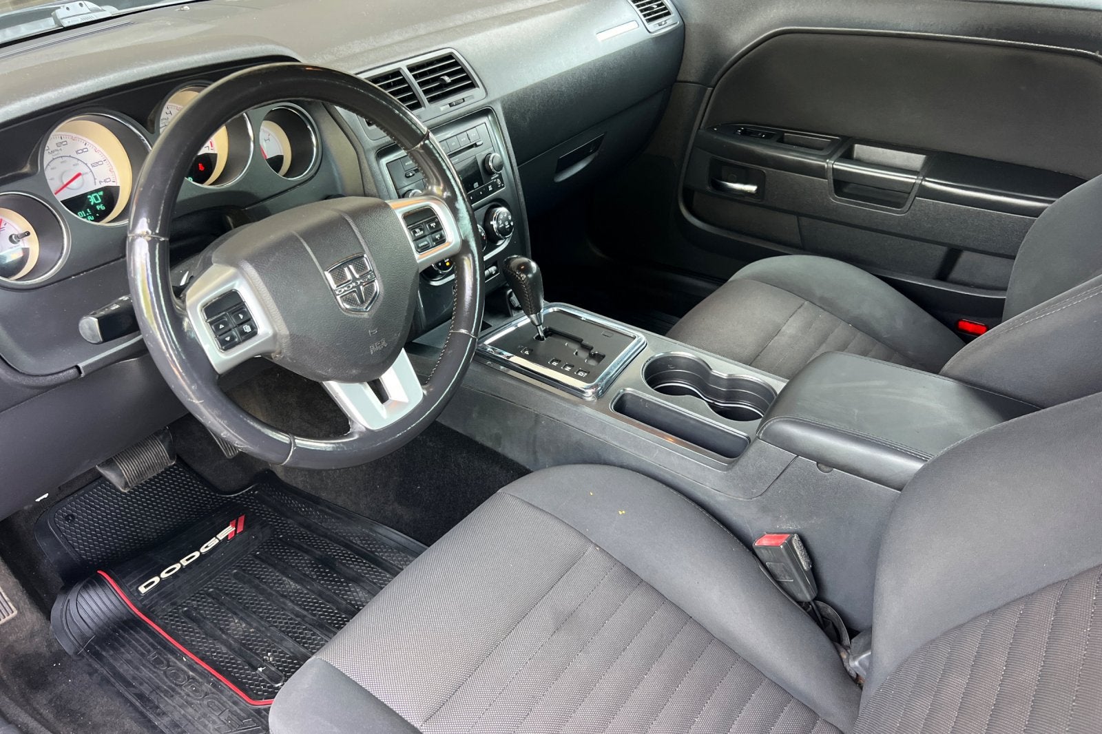 2013 Dodge Challenger SXT