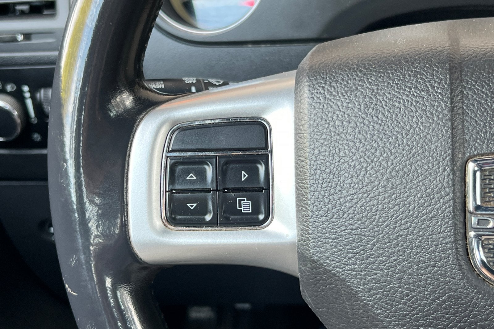2013 Dodge Challenger SXT