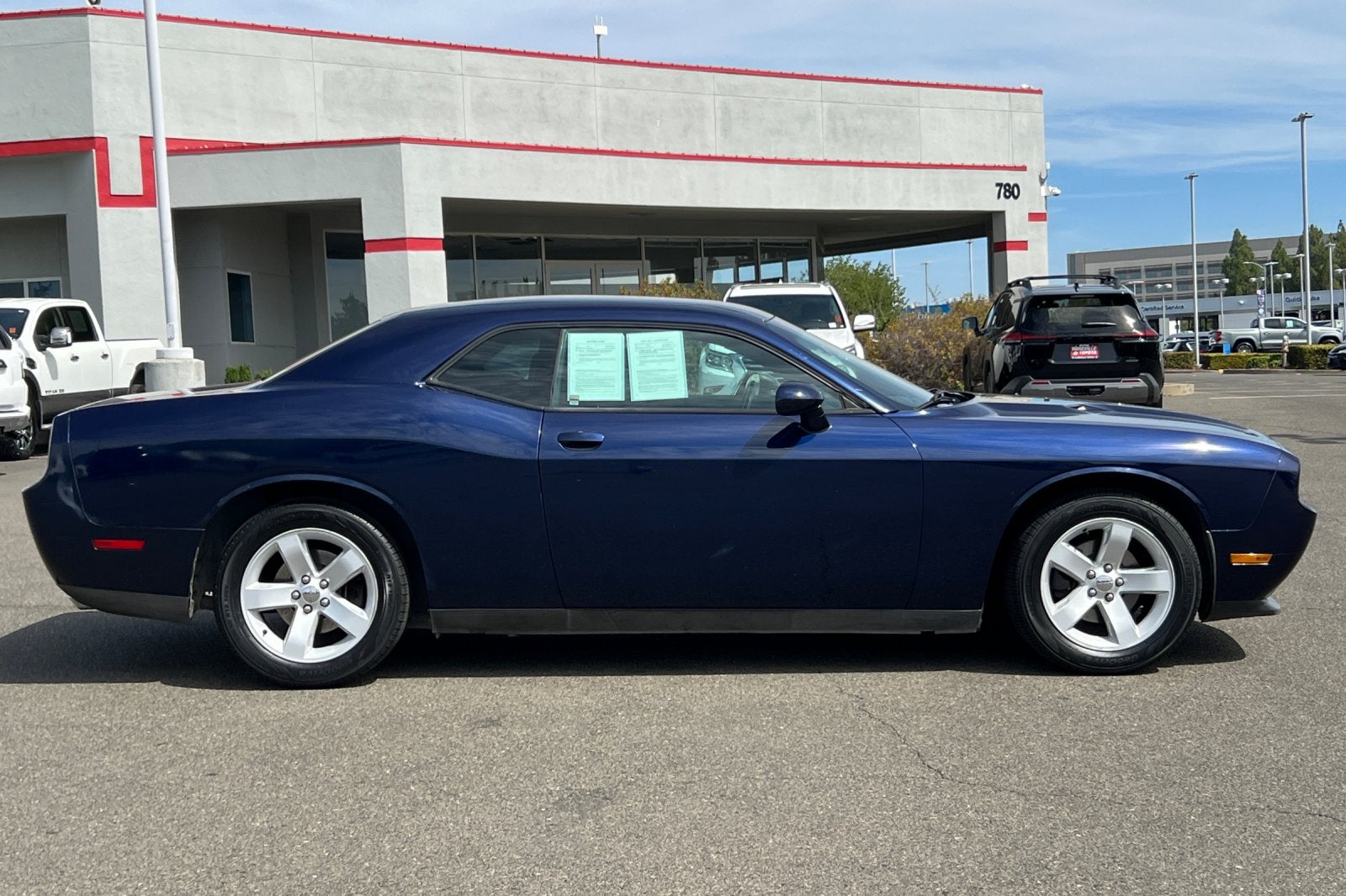 2013 Dodge Challenger SXT
