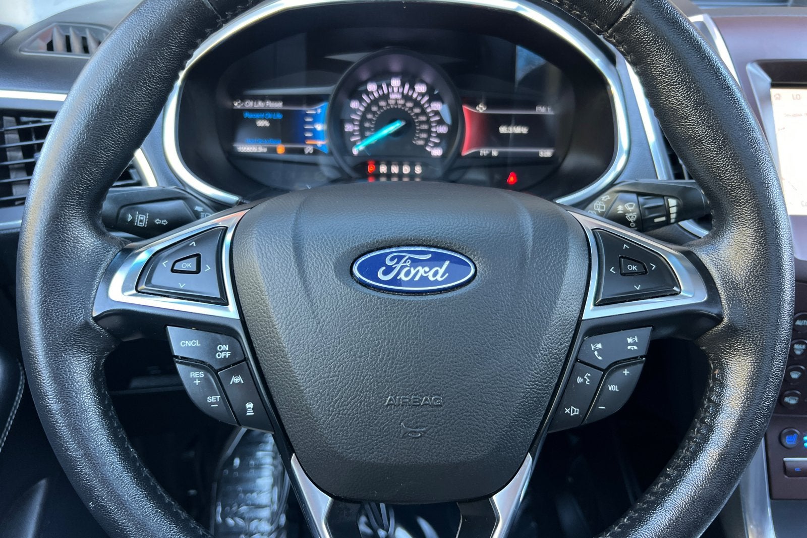 2020 Ford Edge Titanium