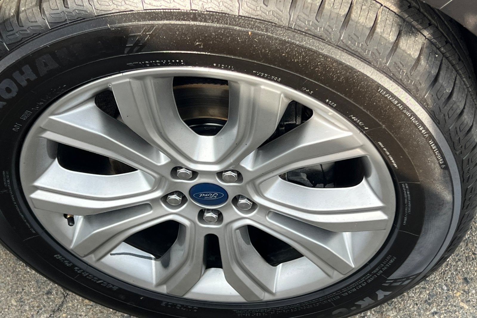 2019 Ford Edge Titanium