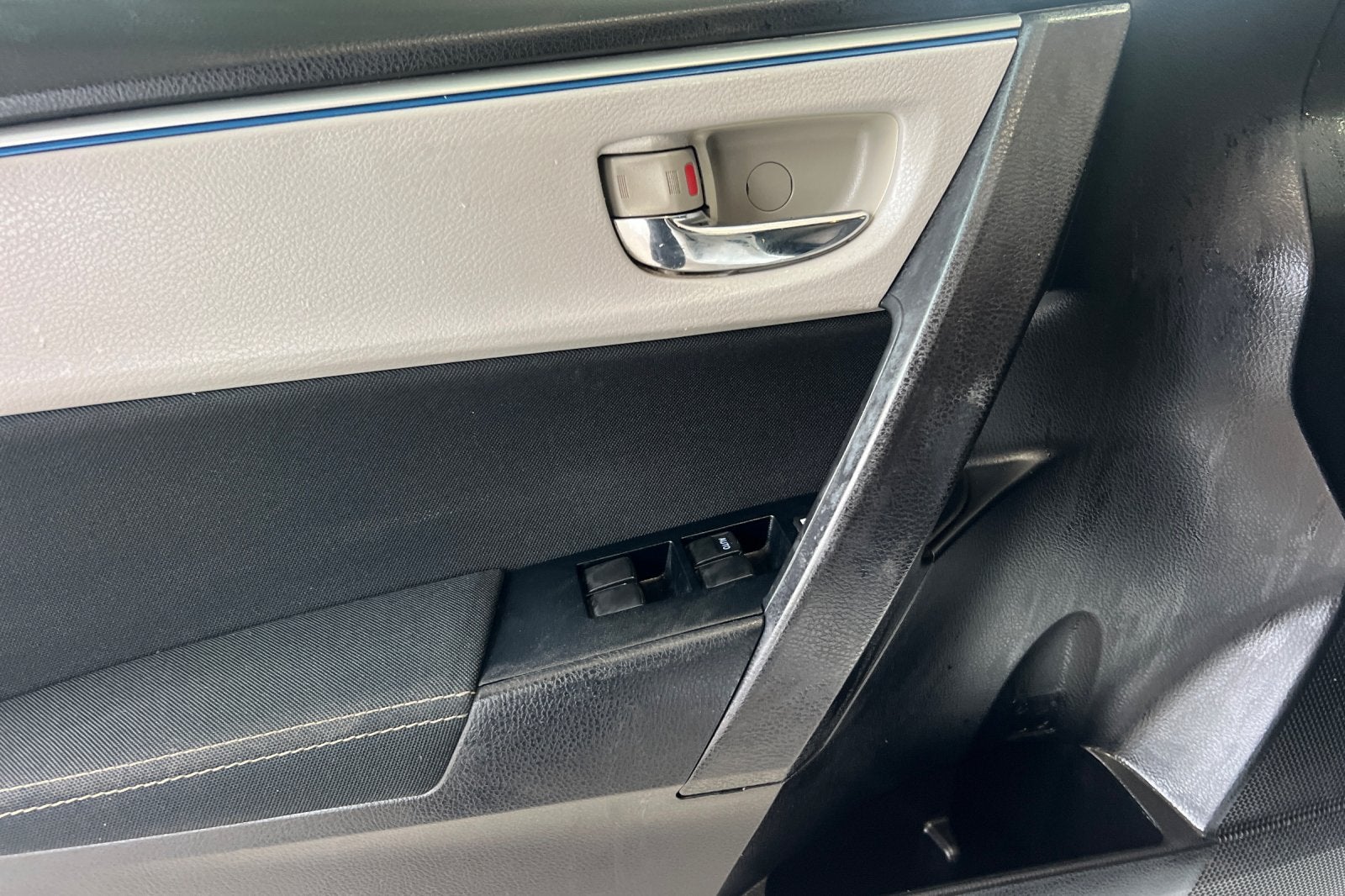 2015 Toyota Corolla LE Plus