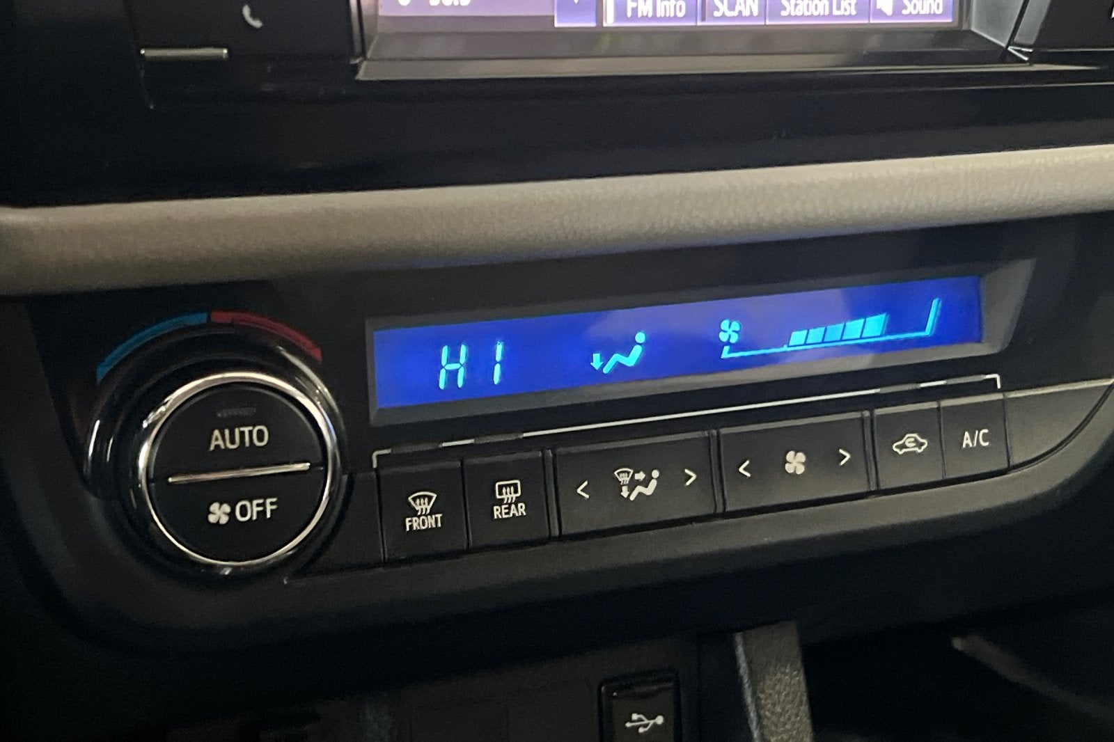 2015 Toyota Corolla LE Plus