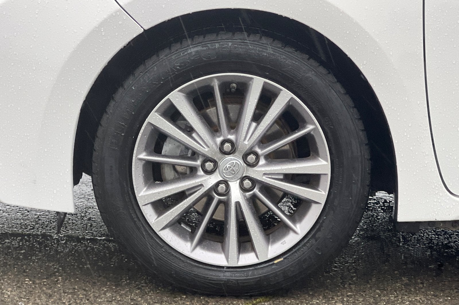 2015 Toyota Corolla LE Plus