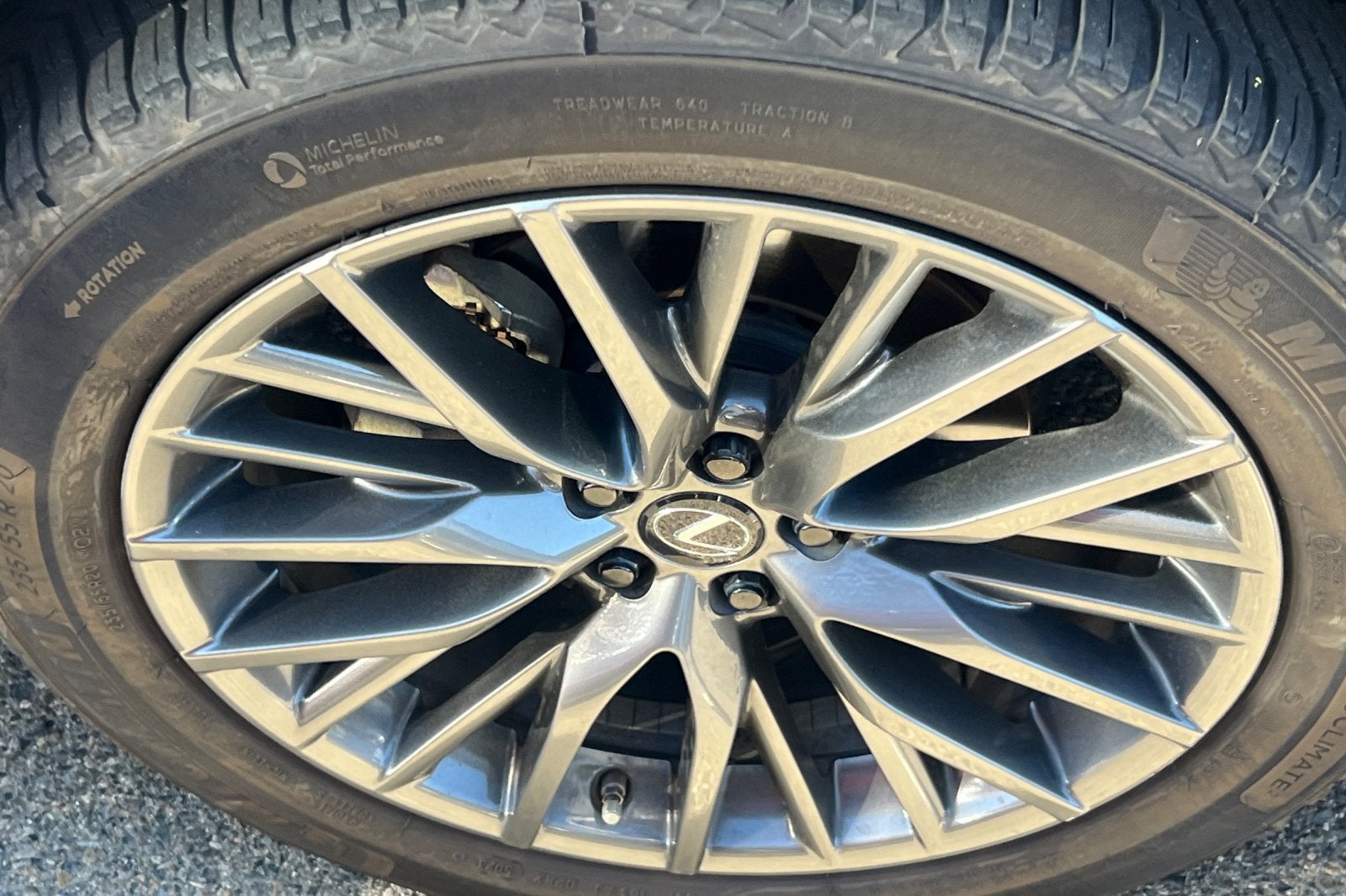2022 Lexus RX 450h F SPORT Handling