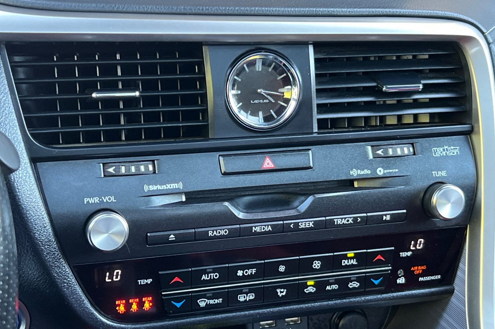 2022 Lexus RX 450h F SPORT Handling