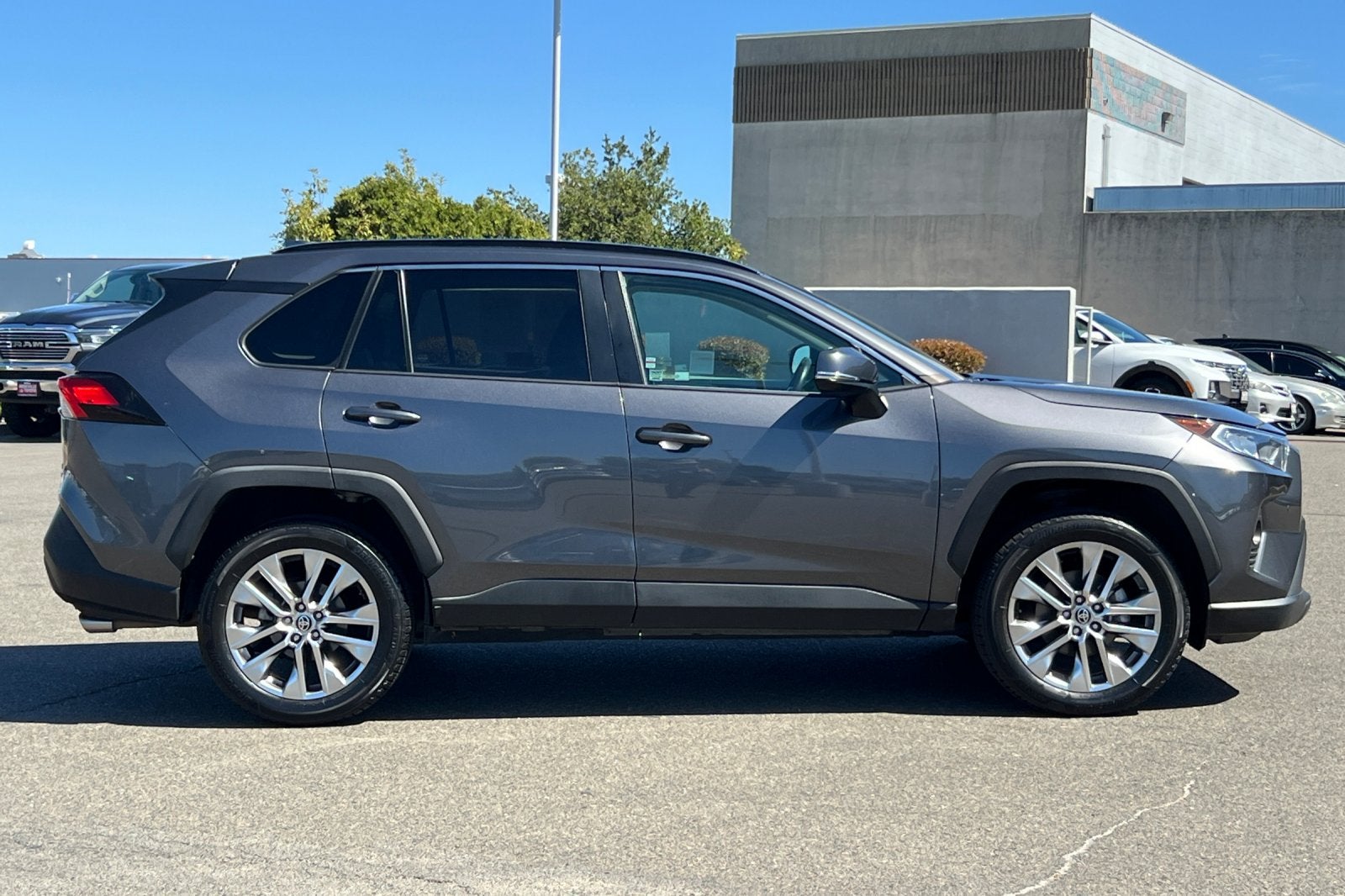 2021 Toyota RAV4 XLE Premium