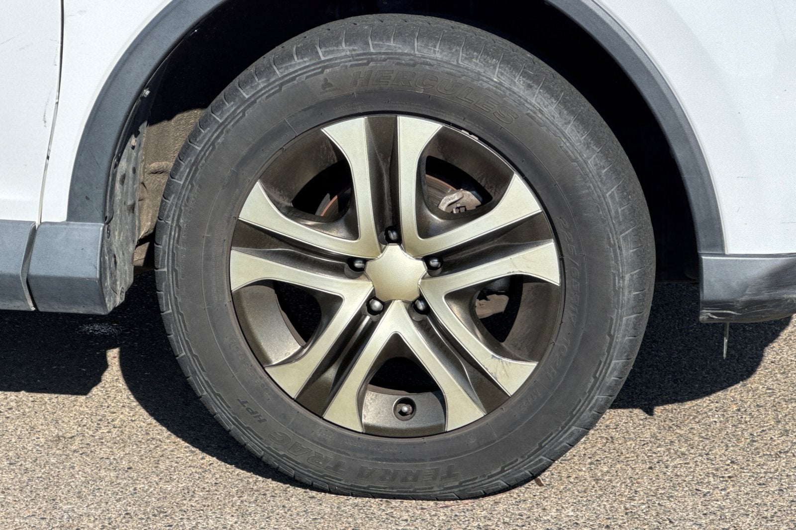 2016 Toyota RAV4 LE
