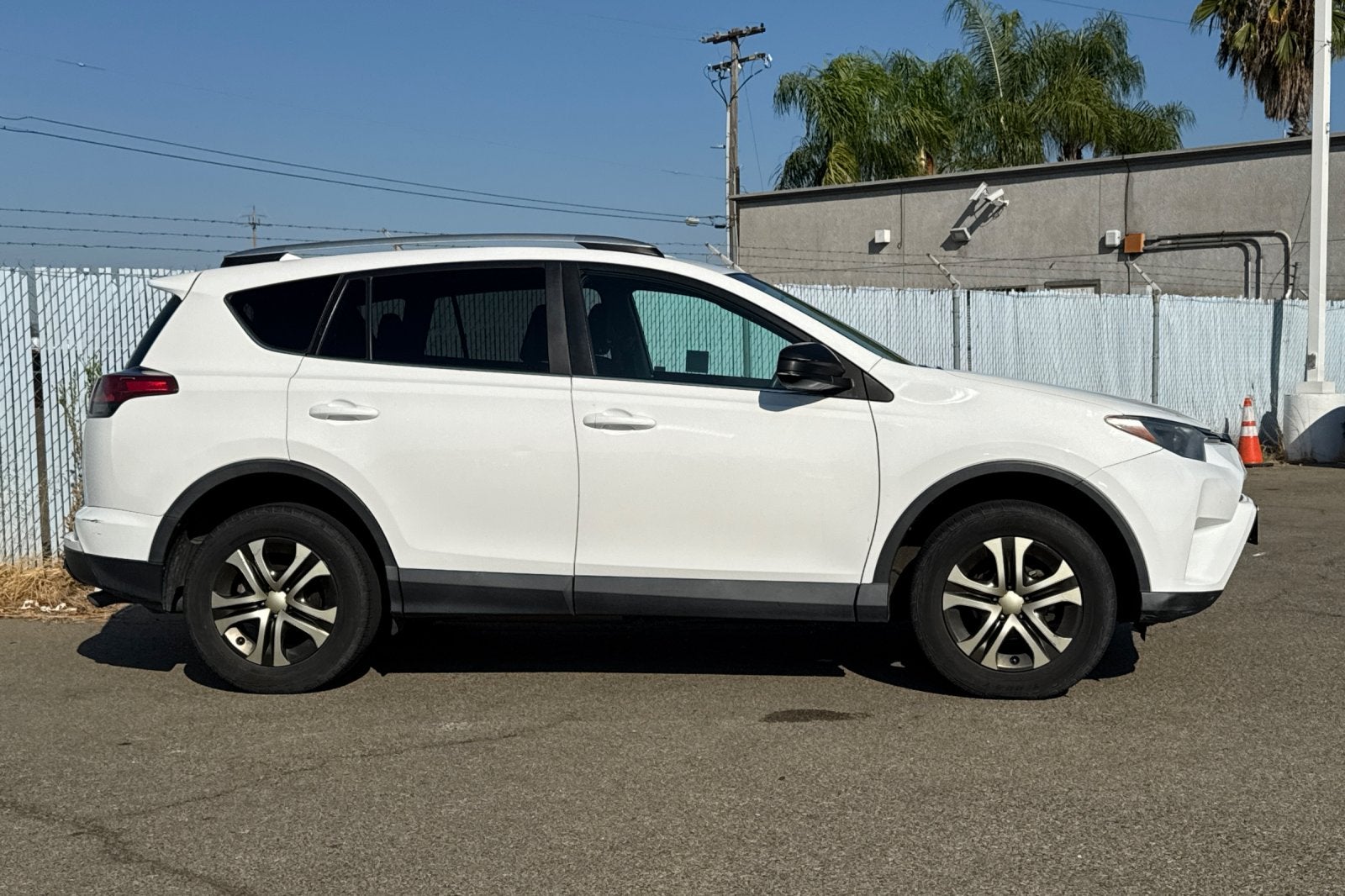 2016 Toyota RAV4 LE