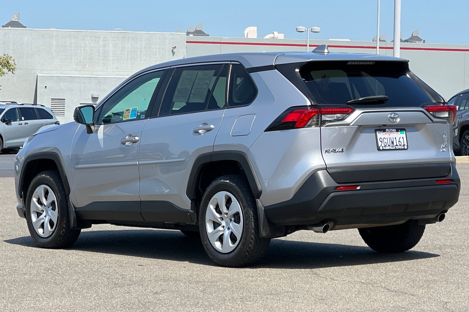 2023 Toyota RAV4 LE