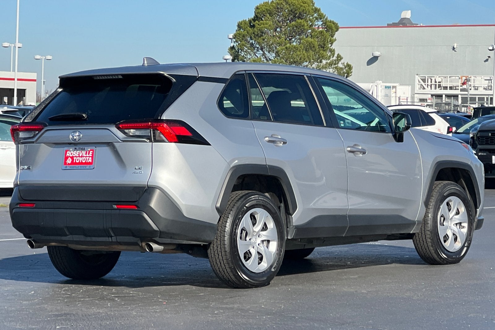 2024 Toyota RAV4 LE
