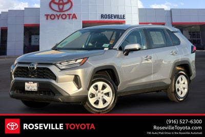 2025 Toyota RAV4 LE