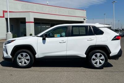 2023 Toyota RAV4 LE