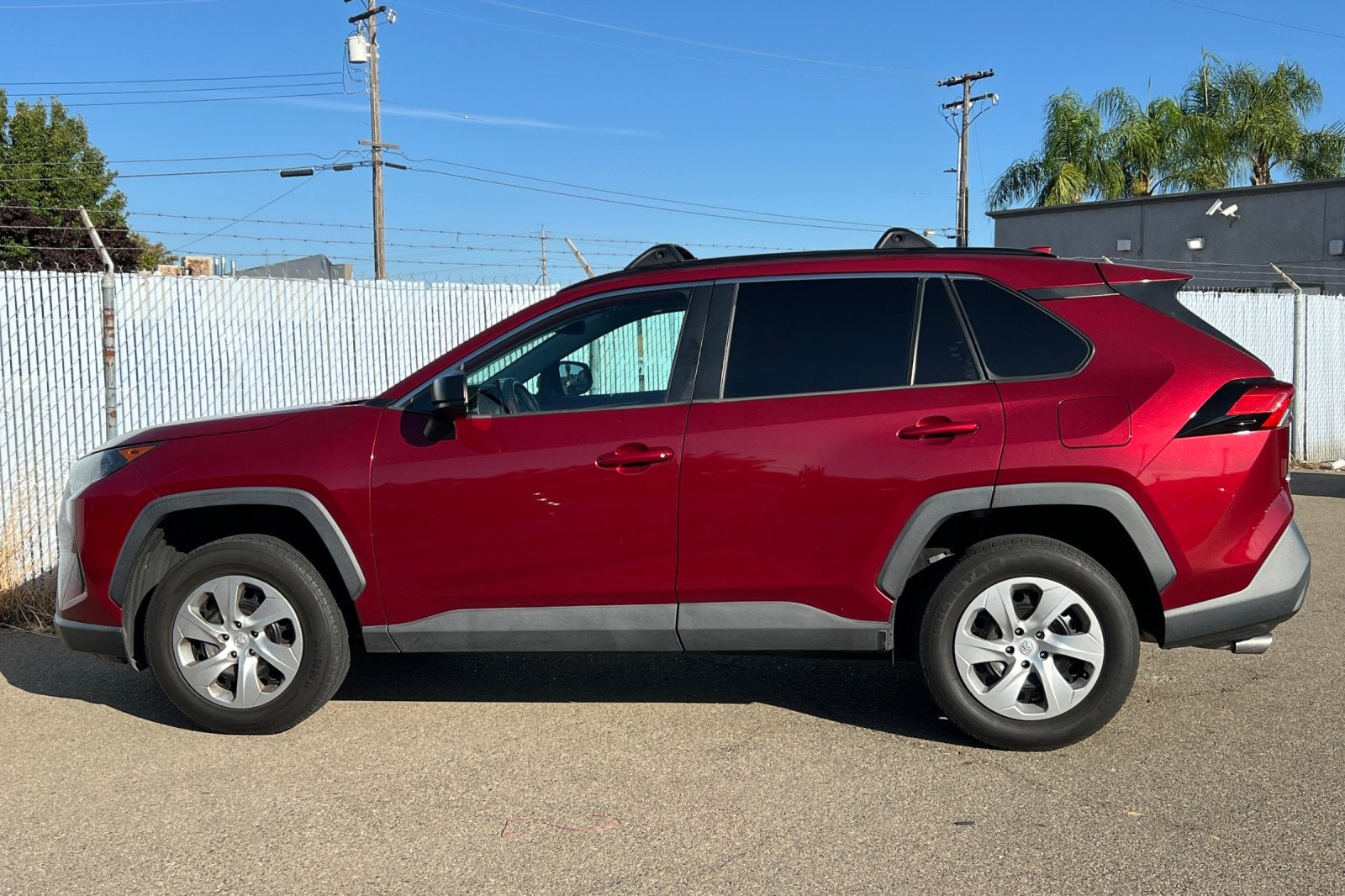 2020 Toyota RAV4 LE