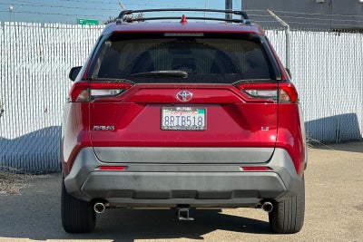 2020 Toyota RAV4 LE
