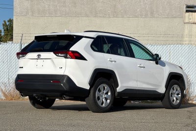 2021 Toyota RAV4 LE