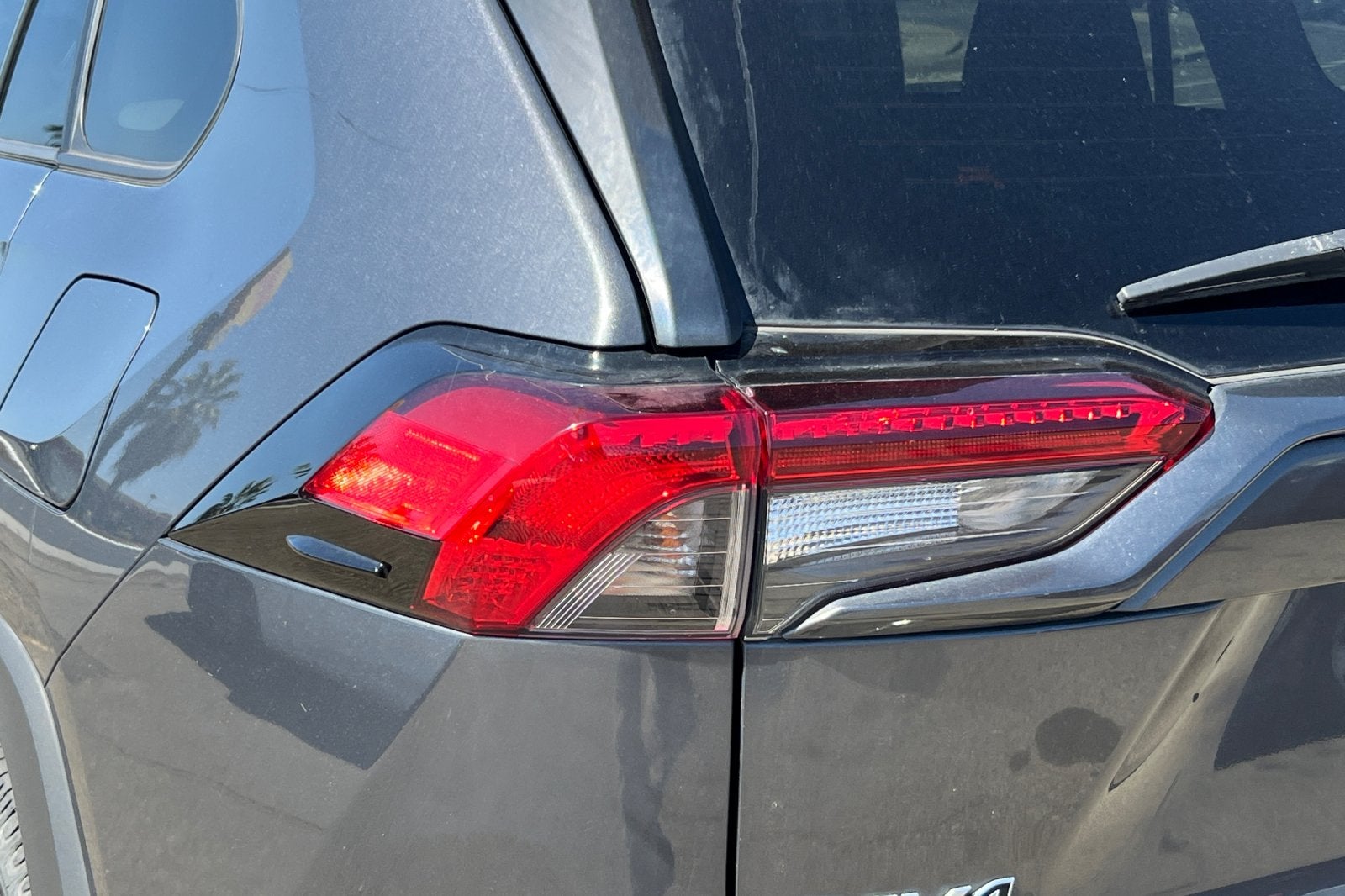 2020 Toyota RAV4 Hybrid LE