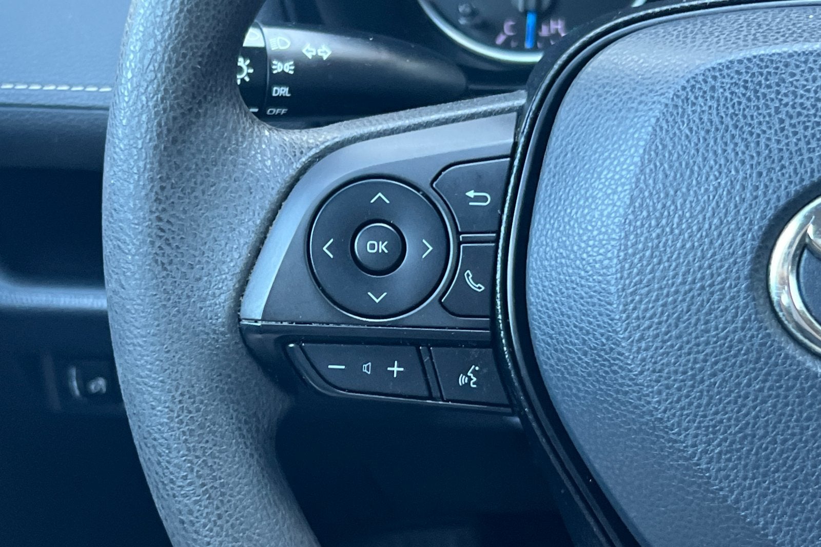 2020 Toyota RAV4 Hybrid LE