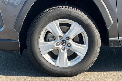 2020 Toyota RAV4 Hybrid LE