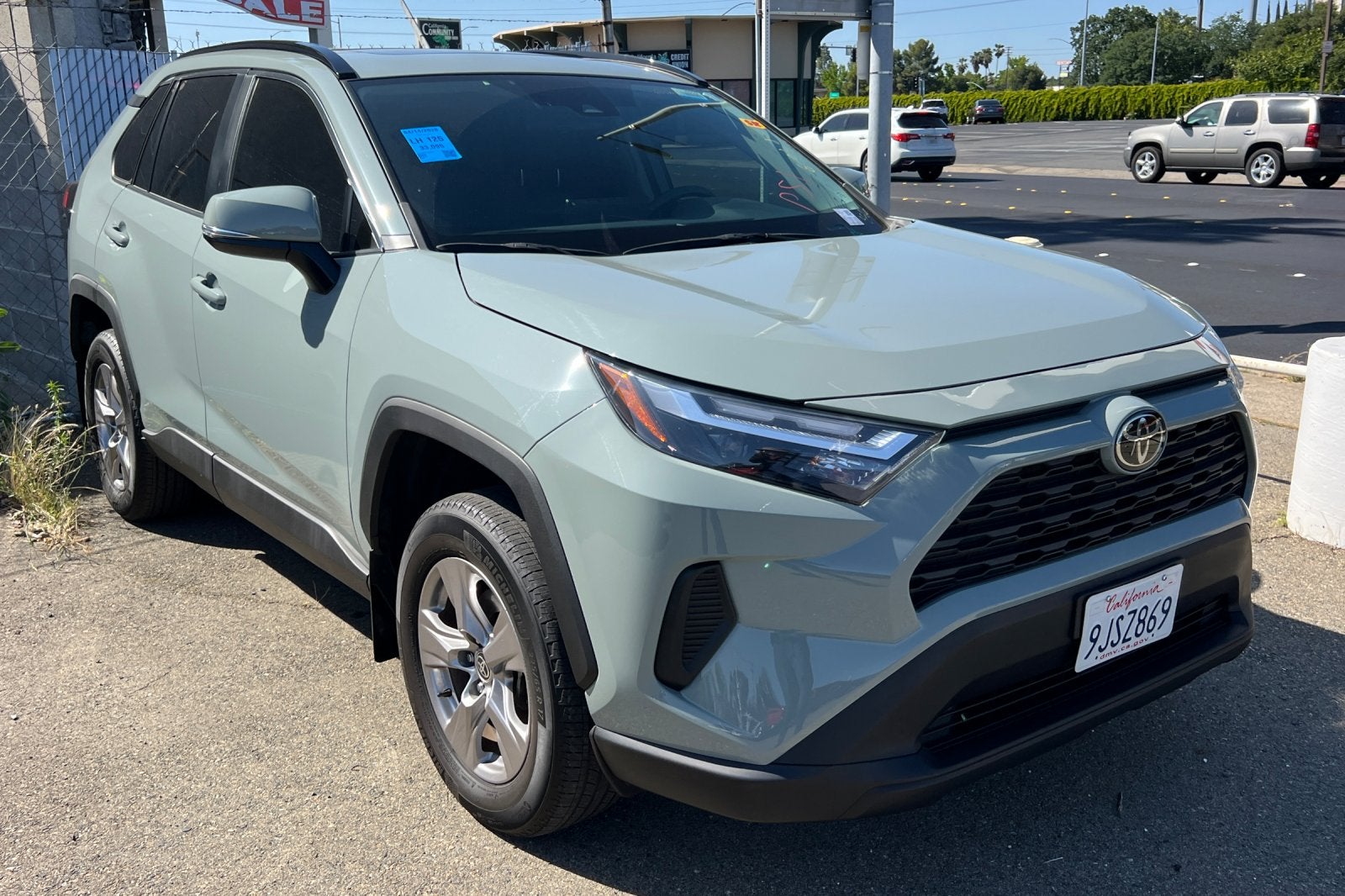 2023 Toyota RAV4 XLE