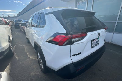 2022 Toyota RAV4 XLE