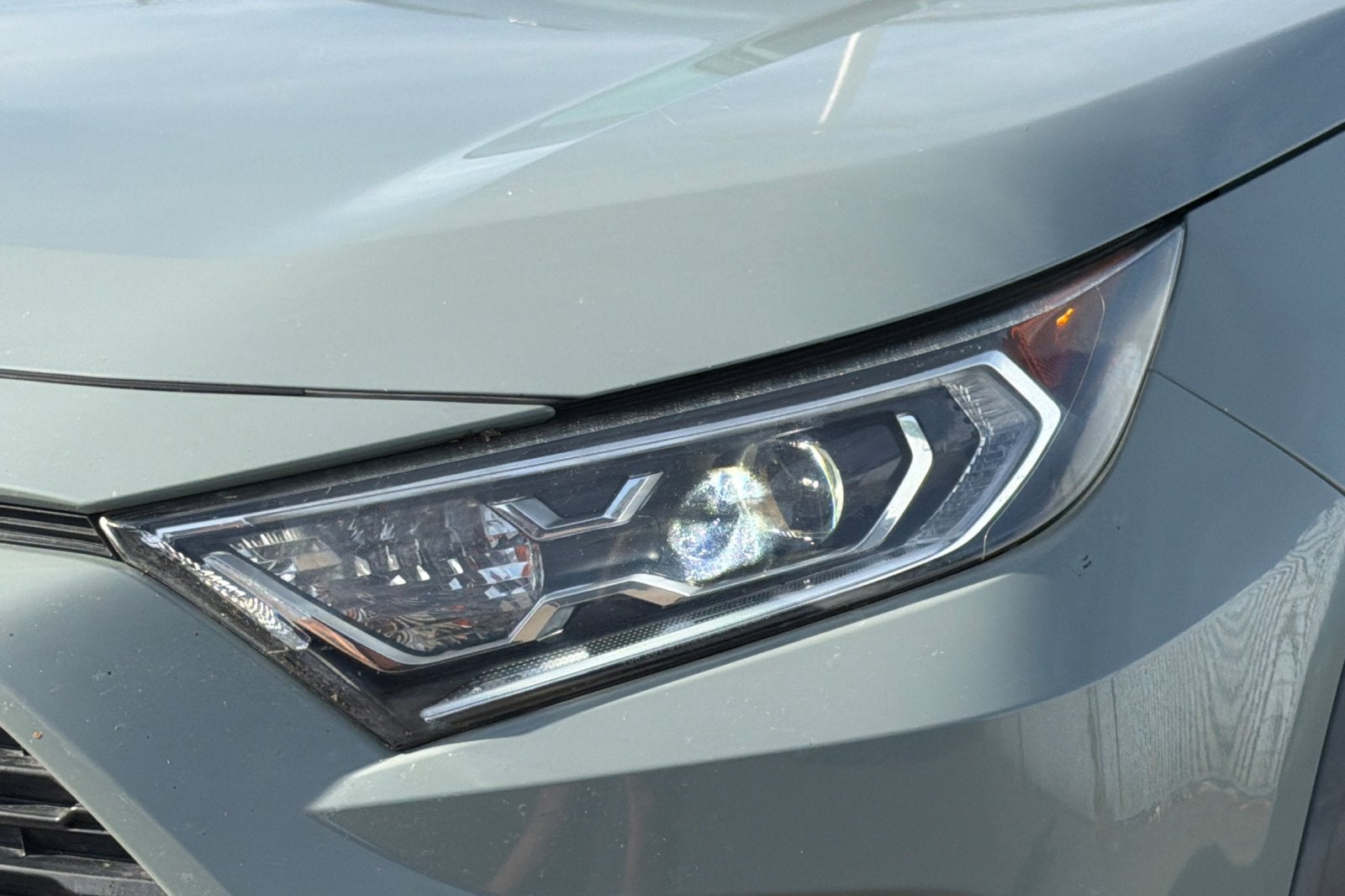 2019 Toyota RAV4 Hybrid XLE