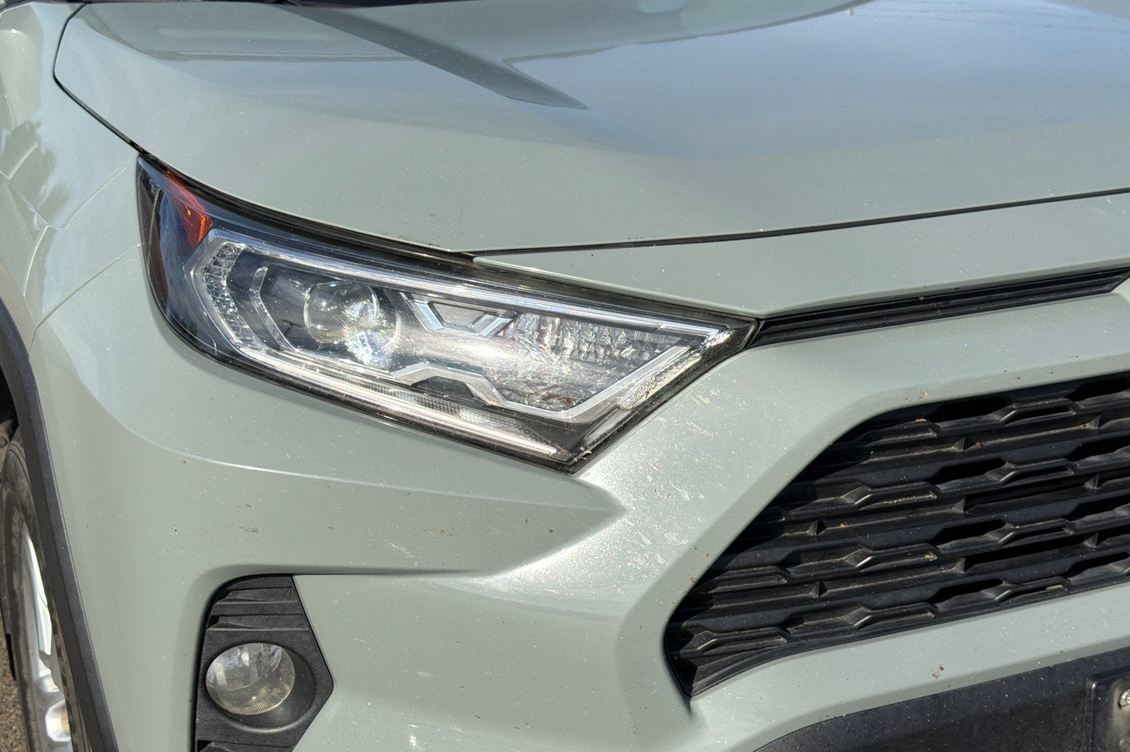 2019 Toyota RAV4 Hybrid XLE