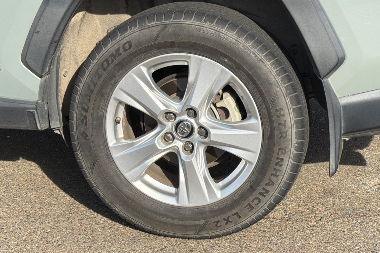 2019 Toyota RAV4 Hybrid XLE