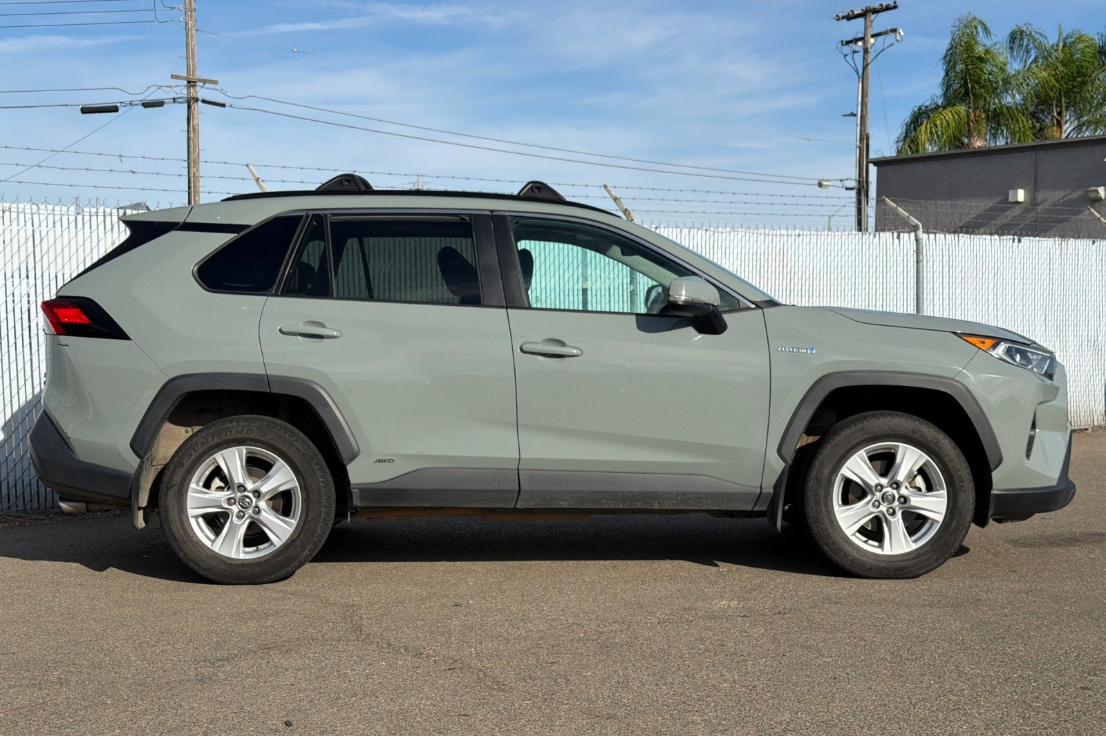 2019 Toyota RAV4 Hybrid XLE