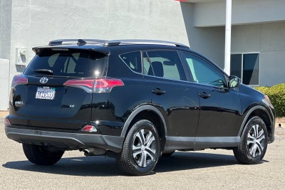 2017 Toyota RAV4 LE