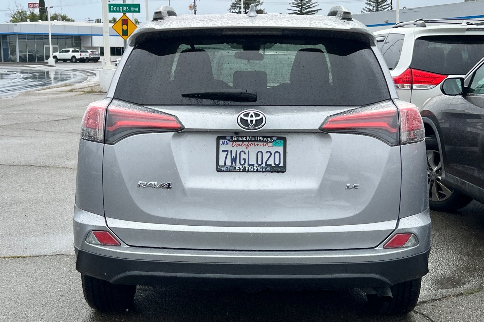 2017 Toyota RAV4 LE