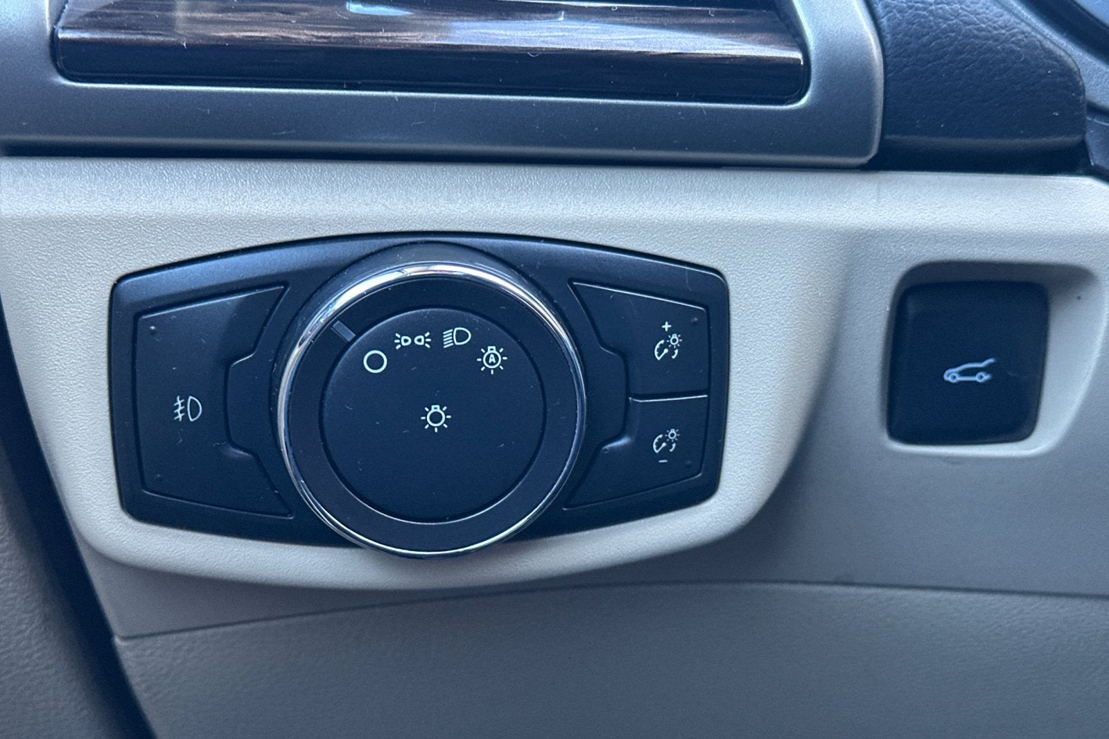 2016 Ford Fusion Energi SE Luxury