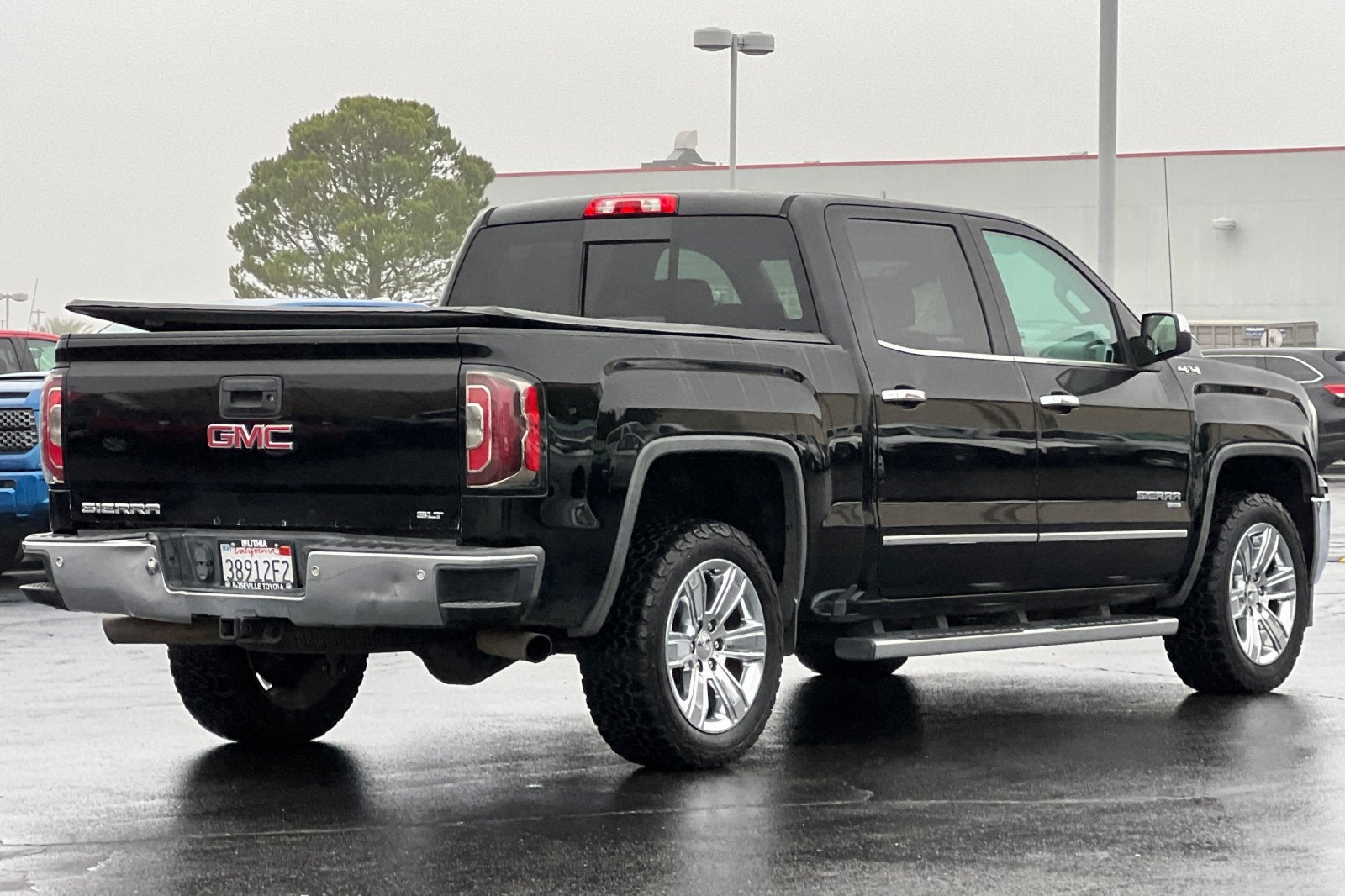 2017 GMC Sierra 1500 SLT