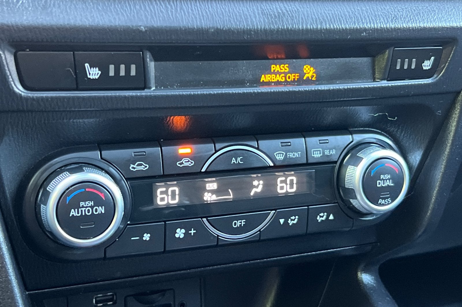 2018 Mazda Mazda3 5-Door Touring