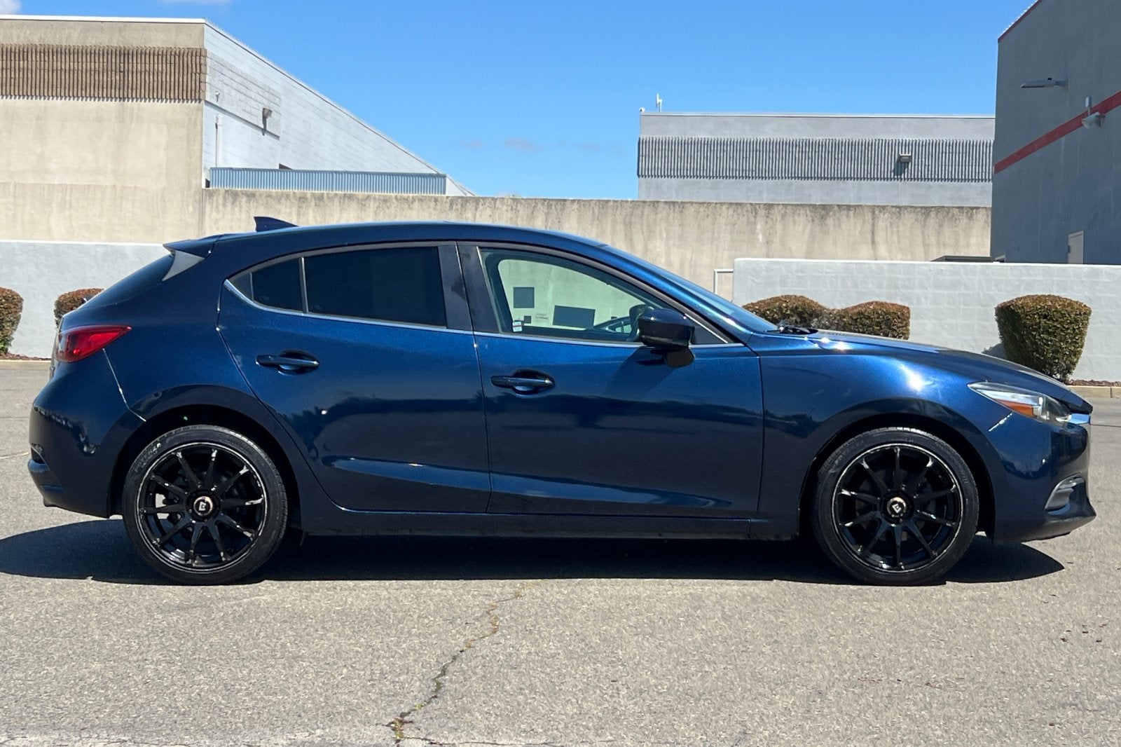 2018 Mazda Mazda3 5-Door Touring
