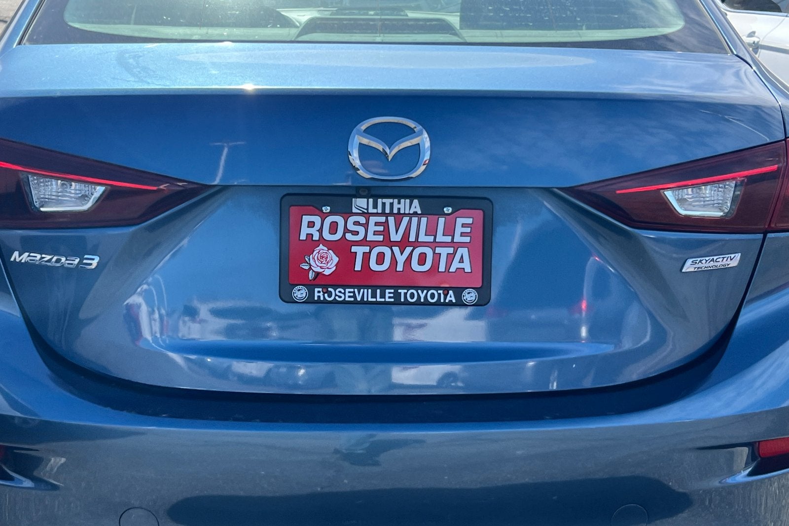 2017 Mazda Mazda3 4-Door Sport