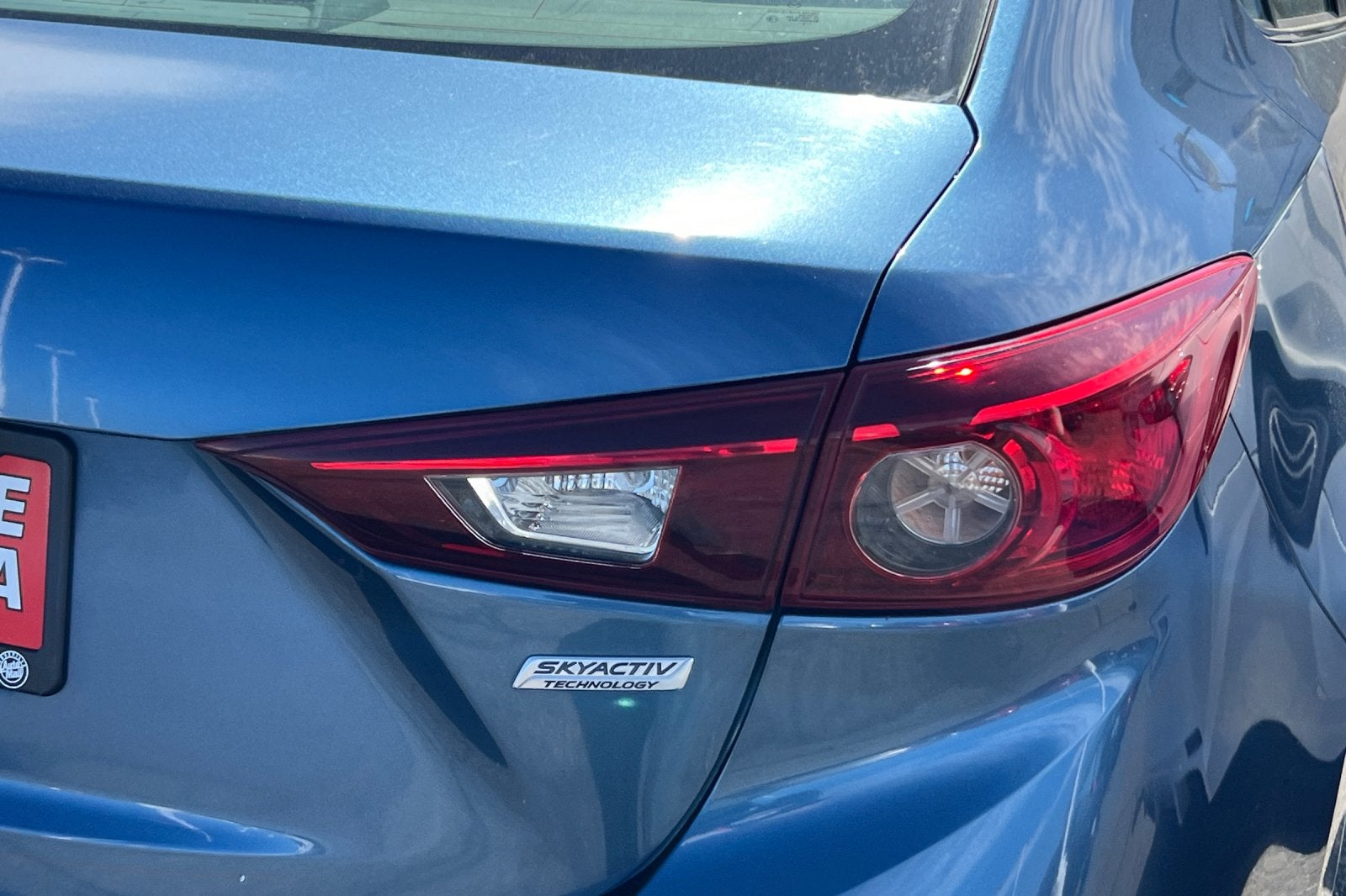 2017 Mazda Mazda3 4-Door Sport