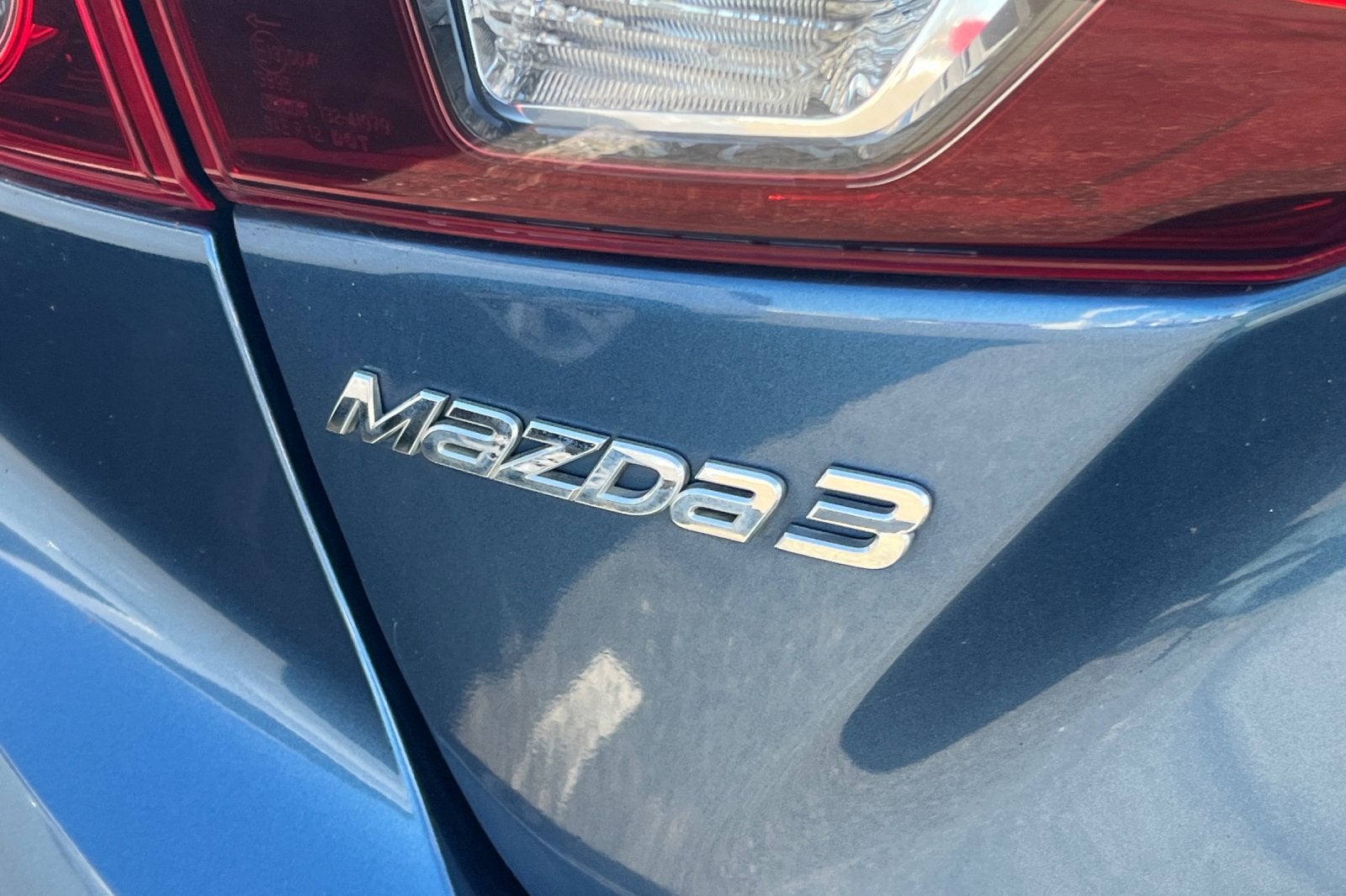 2017 Mazda Mazda3 4-Door Sport