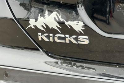 2022 Nissan Kicks S