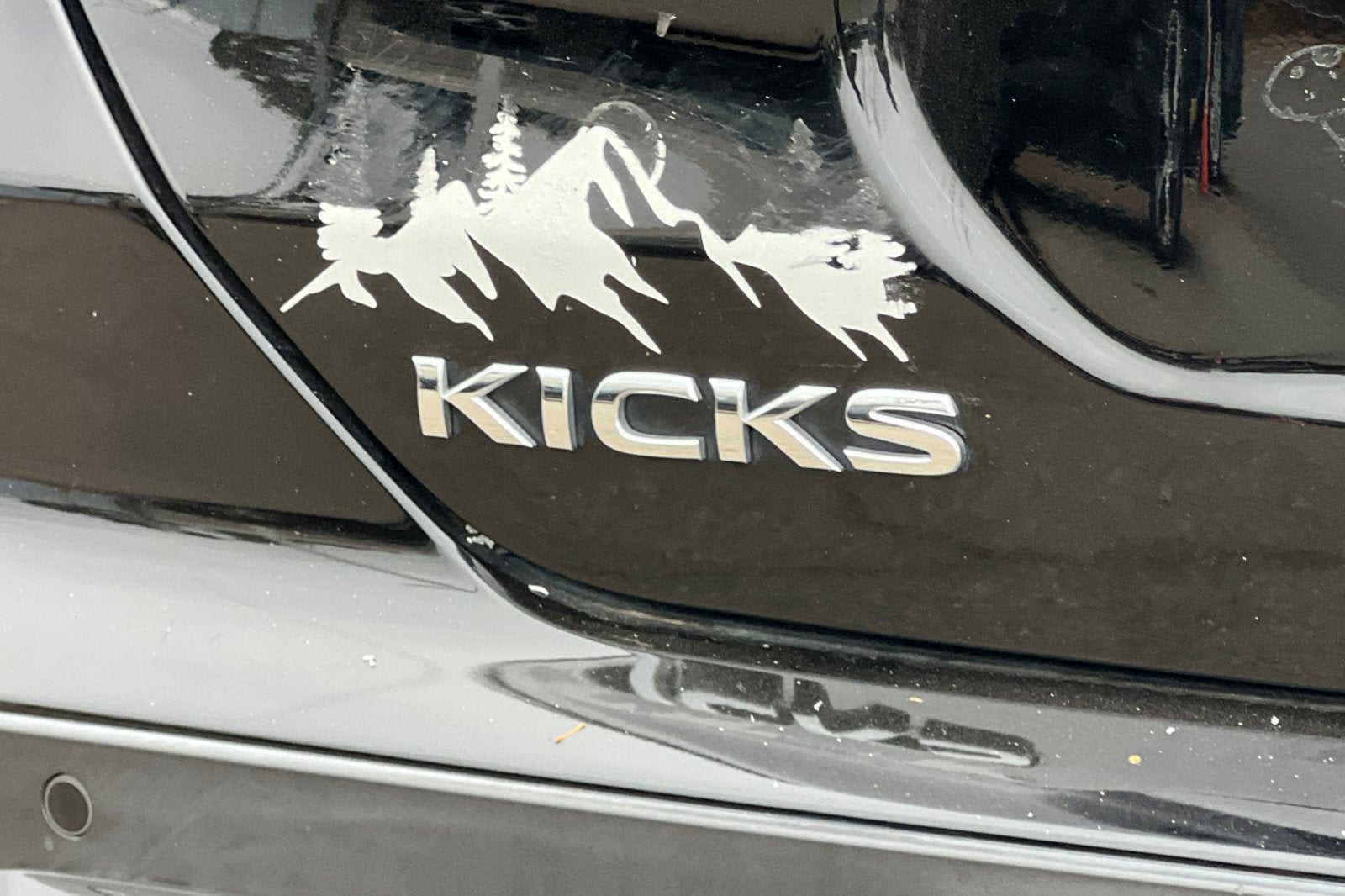 2022 Nissan Kicks S