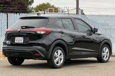 2022 Nissan Kicks S