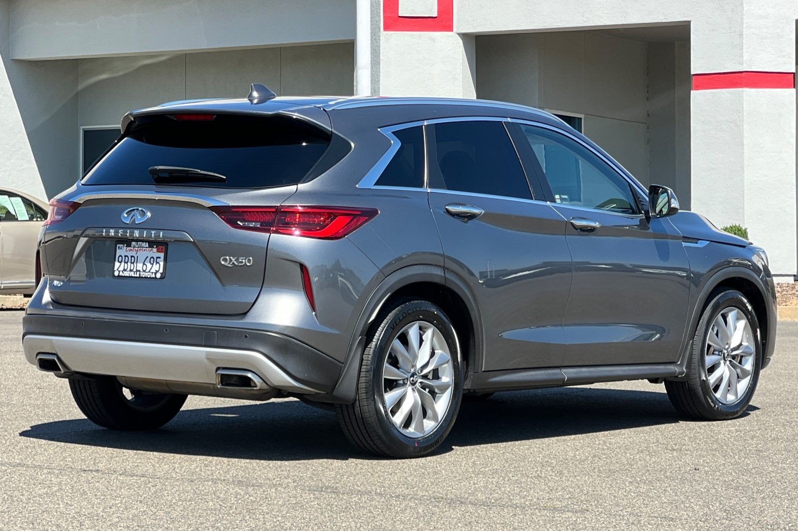 2022 INFINITI QX50 LUXE