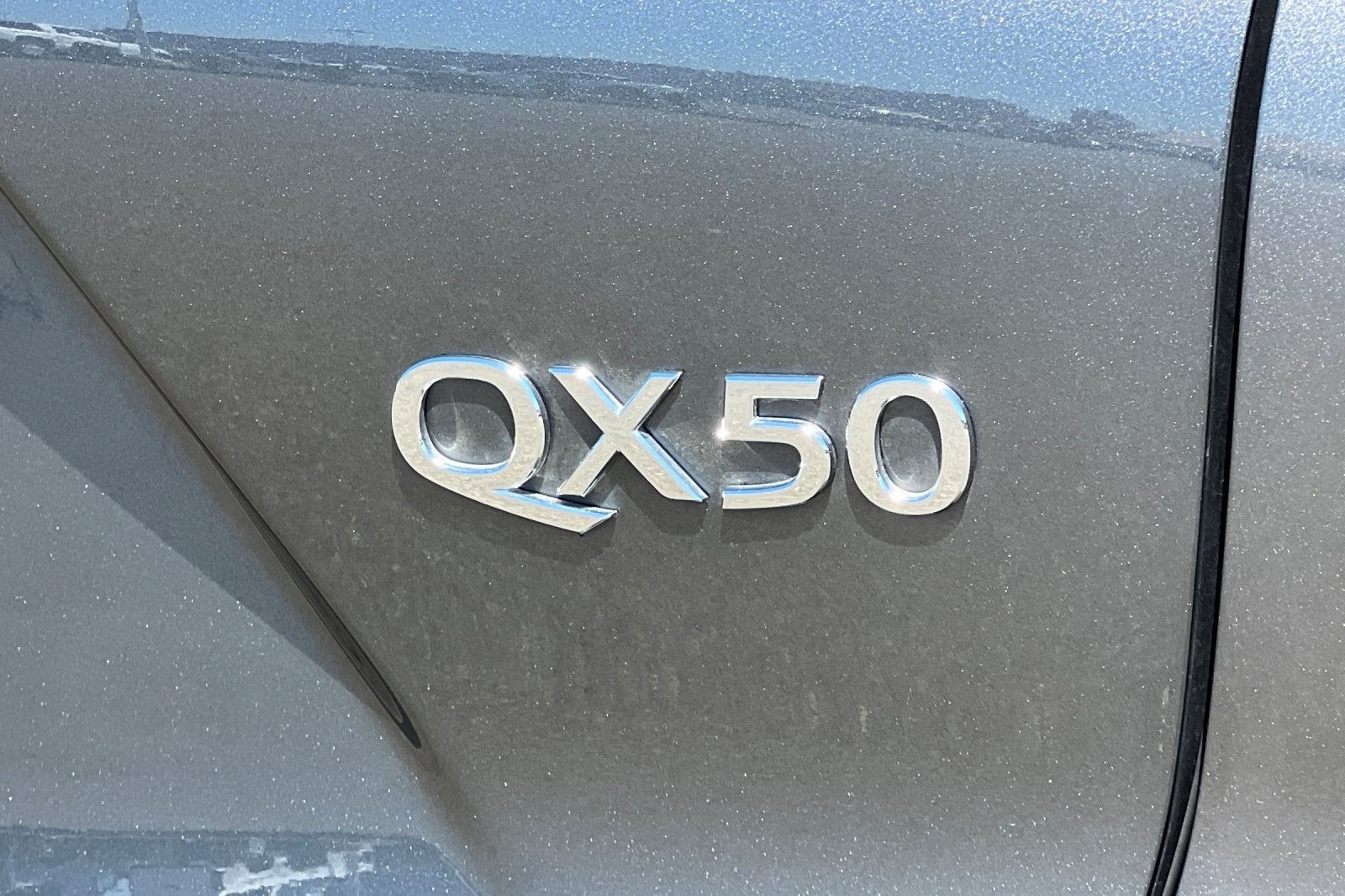 2022 INFINITI QX50 LUXE
