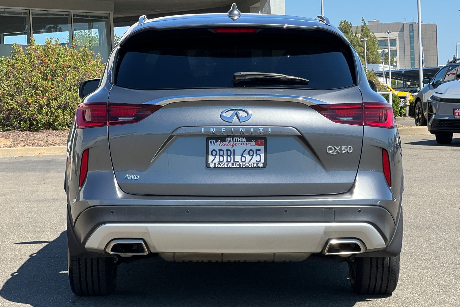 2022 INFINITI QX50 LUXE