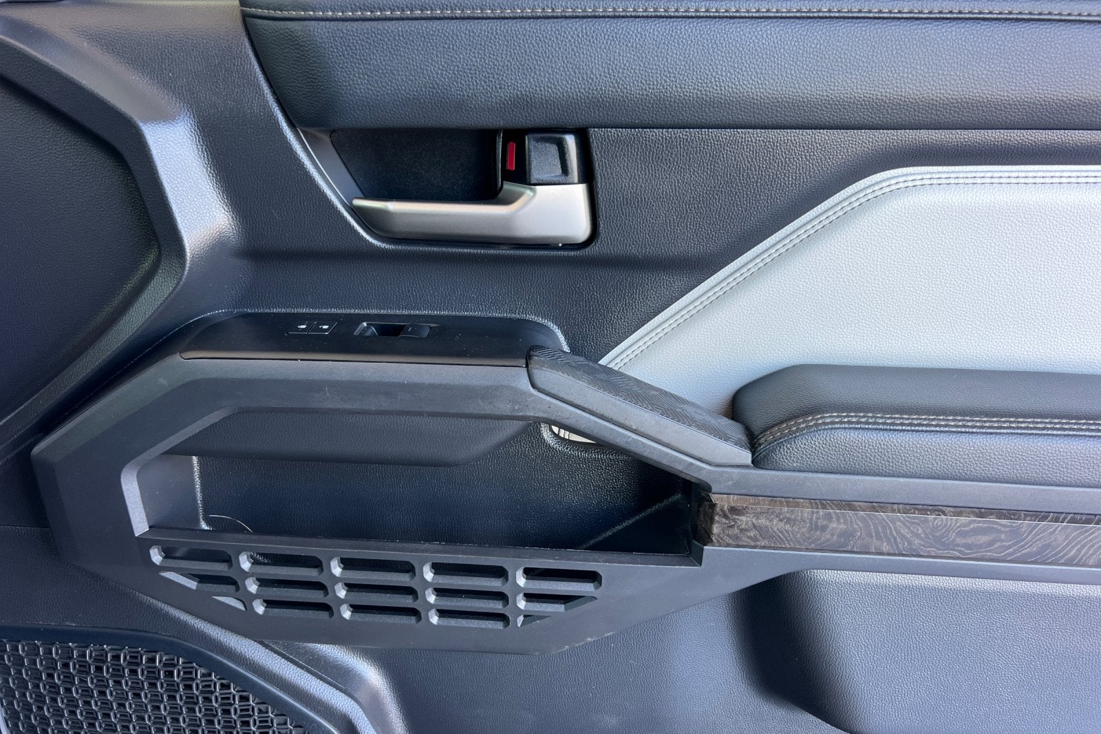 2024 Toyota Tacoma Limited Hybrid