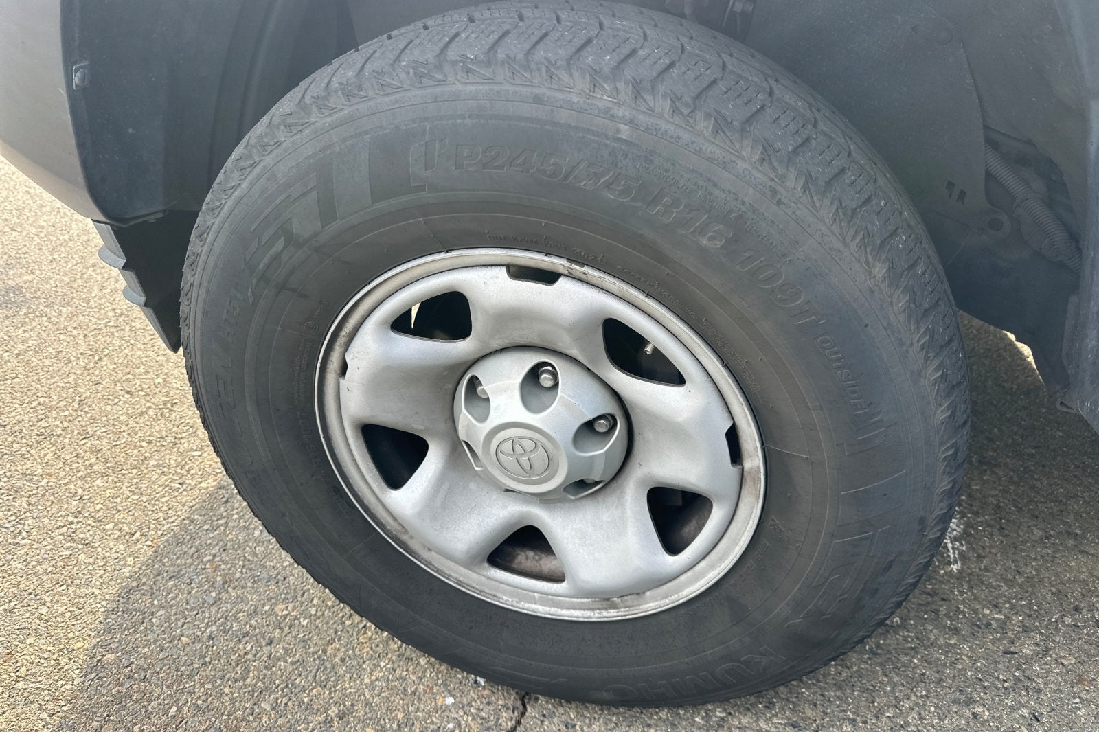 2022 Toyota Tacoma SR