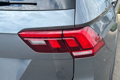 2021 Volkswagen Tiguan SE R-Line Black