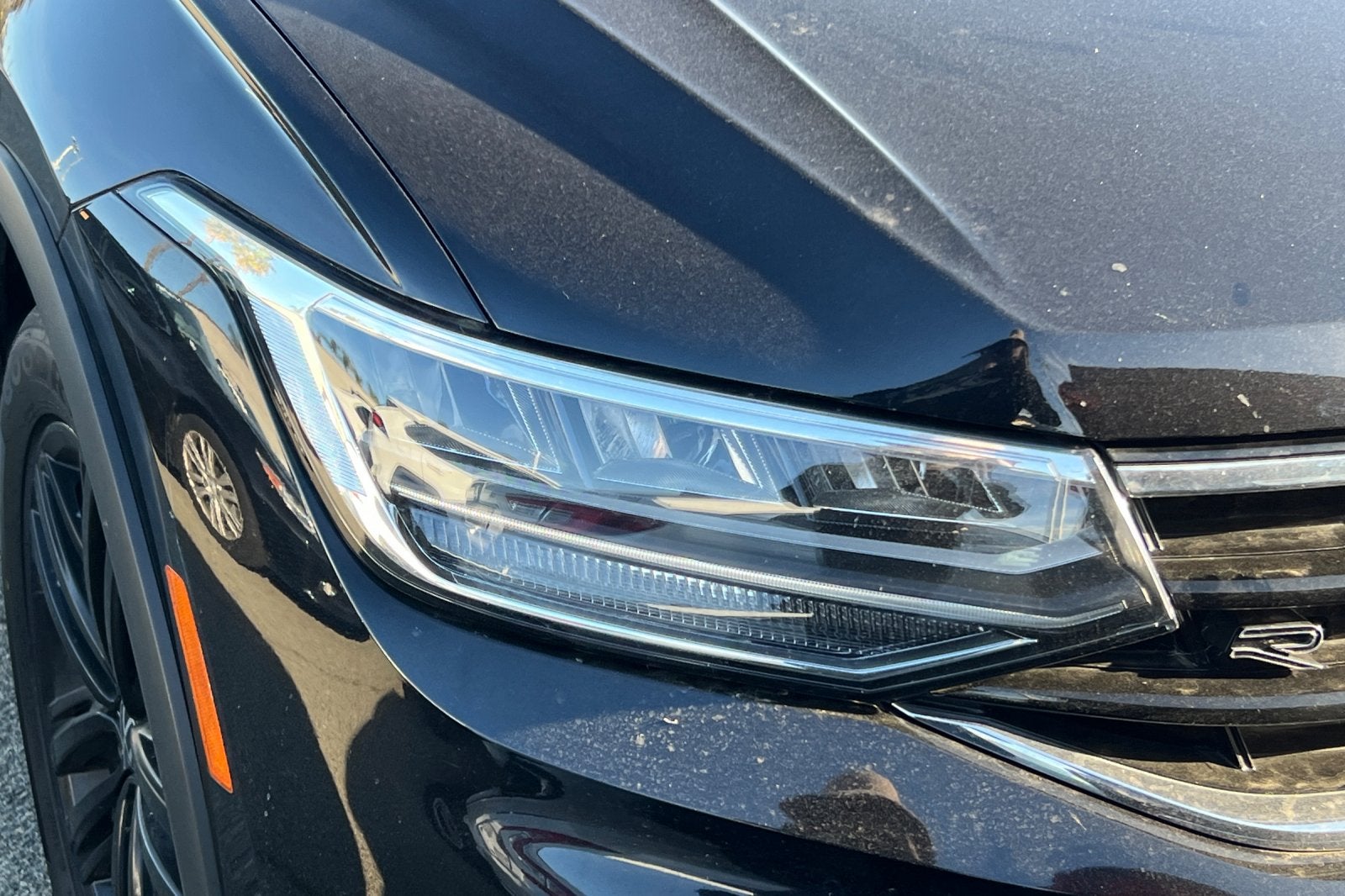 2022 Volkswagen Tiguan SE R-Line Black