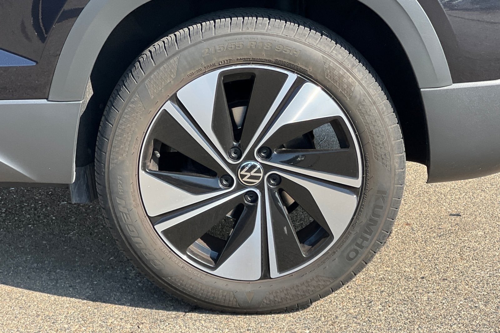 2024 Volkswagen Taos SE